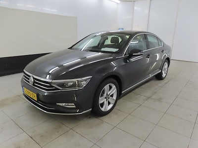 Volkswagen PASSAT 1.5 TSI Elegance 4d