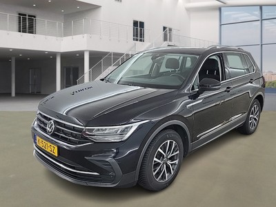 Volkswagen Tiguan 1.4 1.5 TSI LIFE BUSINESS, 2021