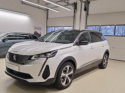 Peugeot 5008 2.0 bluehdi GT 180 CV Pack Electric&amp;Massage; Toit Pano; Night vision; Attelage; GPS