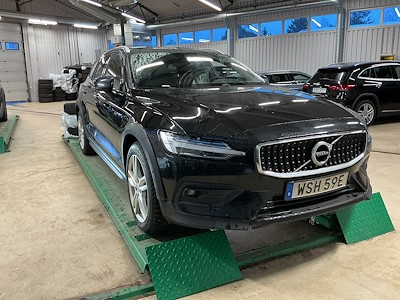 Volvo V60 cross count Cross Country B4 197hk AWD Momentum Drag