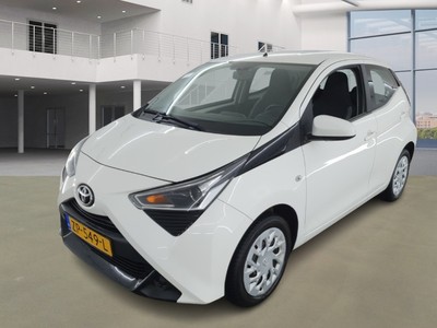Toyota Aygo 0.9 1.0 VVT-I X-PLAY, 2019