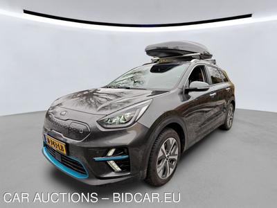 Kia E-niro 0.0 EXECUTIVELINE 3-FASE 64 KWH TREKHAAK LEER KANTELDAK, 2021