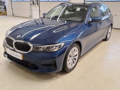 BMW 320d touring advantage 190 CV Packs;Business; Mirror; Connected Pro; Park assist; GPS