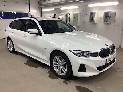 BMW Series 3 330e Touring 292hk Sport Line Drag