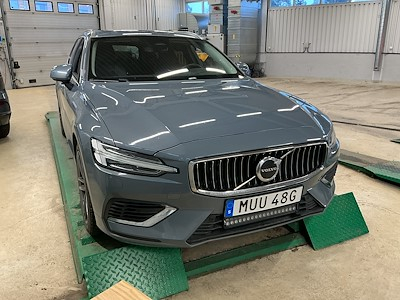 Volvo V60 Recharge T6 350hk AWD Core Drag