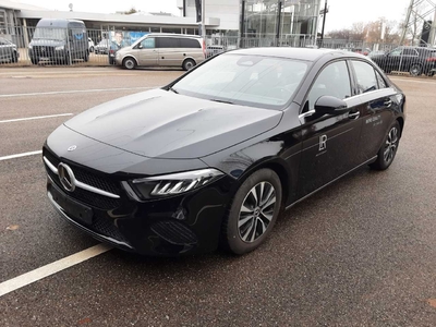 Mercedes-Benz A 1.3 180 7G-DCT LIM., 2024