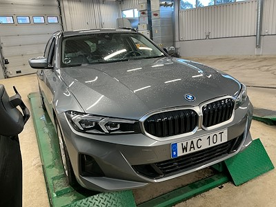 BMW Series 3 330e xDrive Touring 292hk Business Connected Edition