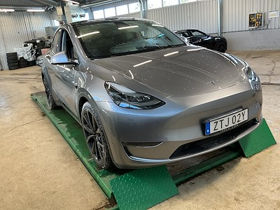 Tesla Model Y Performance 534hk Lader Drag