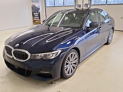 BMW 330d m-sport berline 286 CV Packs Business; Mirror; LED; Ambient light; BMW Live Cockpit pro;