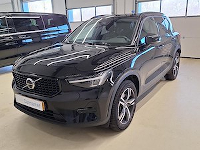 Volvo Xc40 B4 plus dark design 197 CV 360 Park assist camera; Cuir Charcoal Arianne; Attelage; GPS;
