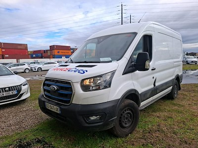 Ford E-TRANSIT Transit 2T Fg PE 350 L2H2 198 kW Batterie 75/68 kWh Trend Business // - 3T9 VITESSE LIMITEE A 90//OK PERMIS B