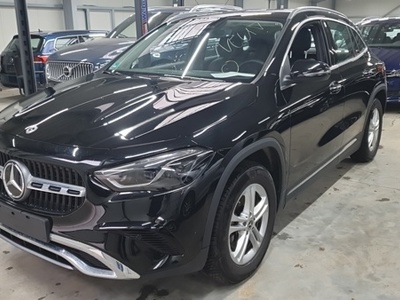 Mercedes-Benz Gla 200 7G-DCT Progressive Advanced, 2025