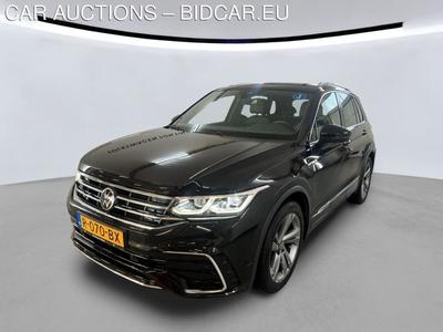 Volkswagen Tiguan 1.4 1.5 TSI 150PK DSG R-LINE BUSINESS MULTIMEDIA TREKHAAK, 2022