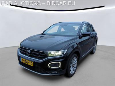 Volkswagen T-roc 1.4 1.5 TSI 150PK SPORT MULTIMEDIA TREKHAAK, 2021