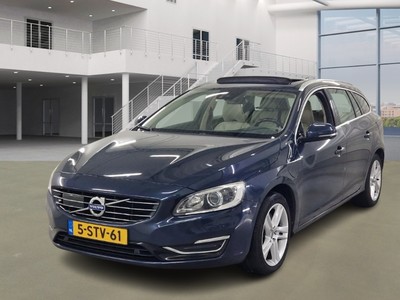 Volvo V60 2.4 2.4 D6 AWD PLUG-IN HYBRID SUMMUM, 2013
