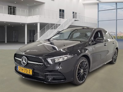 Mercedes-Benz A-KLASSE 1.3 250 E PREMIUM PLUS AMG LINE, 2020