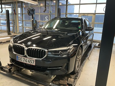 BMW Series 5 530e Touring F Sport Line FA!,