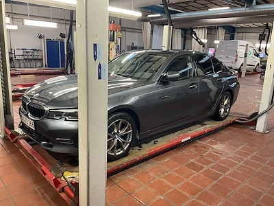 BMW 3 serie 2.0 320D F SPORT LINE AUTO UA!