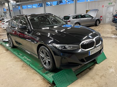 BMW Series 3 330e xDrive Touring 292hk