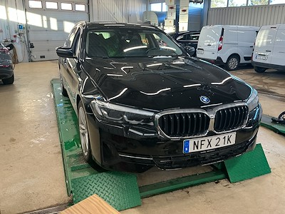 BMW Series 5 530e Touring 292hk Connected Edition