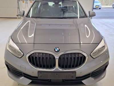 BMW 118d advantage 150 CV Packs; Business; Storage; Park assist; Electronic Air Condition; GPS