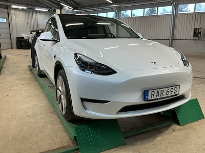 Tesla Model Y Long Range AWD Drag