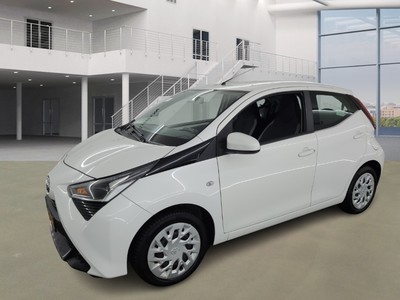 Toyota Aygo 0.9 1.0 VVT-I X-PLAY, 2021
