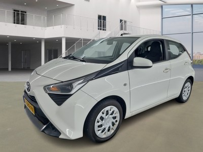 Toyota Aygo 0.9 1.0 VVT-I X-PLAY, 2021