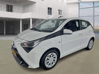 Toyota Aygo 0.9 1.0 VVT-I X-PLAY, 2021