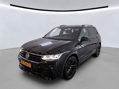 Volkswagen Tiguan 1.4 1.5 TSI 150PK DSG R-LINE BUSINESS+ WINTER MULTIMEDIA ASSIST HAAK, 2022