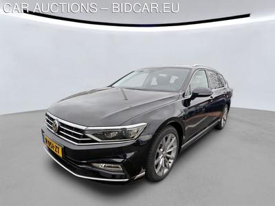 Volkswagen Passat variant 1.4 1.5 TSI 150PK DSG ELEGANCE BUSINESS R-LINE TREKHAAK CAMERA, 2020