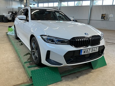 BMW Series 3 330e xDrive M sport Innovation Drag