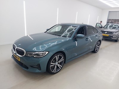 BMW 3 serie sedan 330e 4d eDrive Edition