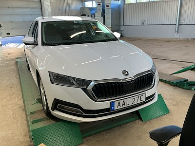 Skoda OCTAVIA TDI 150hk Style DSG Businesspkt Cockpit Varmare Drag