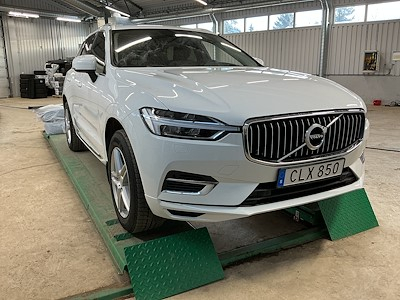 Volvo XC60 Recharge T6 340hk AWD Momentum Lader Drag