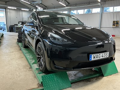Tesla Model Y Standard Range 299hk