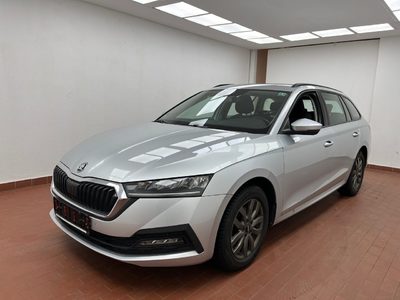 Skoda Octavia Combi 2.0 TDI DSG Ambition, 2022