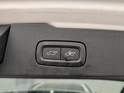 Volvo V60 2.0 B4 D MHEV ULTIMATE DARK GEARTRONIC