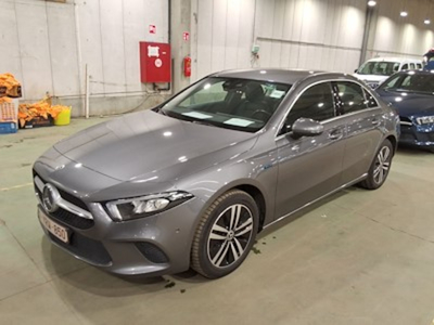 Mercedes-Benz A-class limousine 1.3 A 250 E BUSINESS SOLUTION DCT