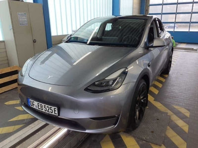 Tesla Model-y 0.0 AWD, 2024