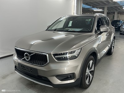 Volvo XC40 2.0 D3 MOMENTUM PRO