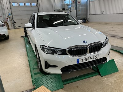 BMW 3-serie 330e Touring Sport Line Drag HiFi