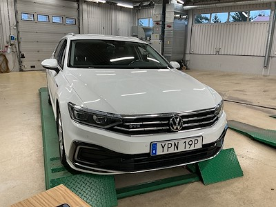 Volkswagen Passat GTE SC Executive Drag Varmare
