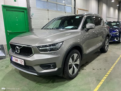 Volvo XC40 1.5 T2 MOMENTUM PRO