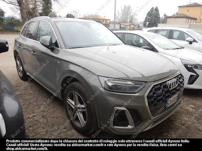 Audi Q5 40 tdi S line -