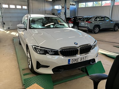 BMW Series 3 320d 190hk xDrive Conn Edt Aut H/K Drag