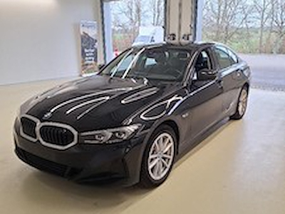 BMW 320e berline advantage 163 CV Packs; Business+, Retroviseurs,Rangement, Parking Assist,