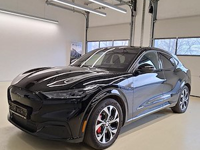 Ford Mustang mach-e 99kwh ext range 294 CV Pack Technologie Plus pour RWD; Toit pano fixe; Attelage; GPS