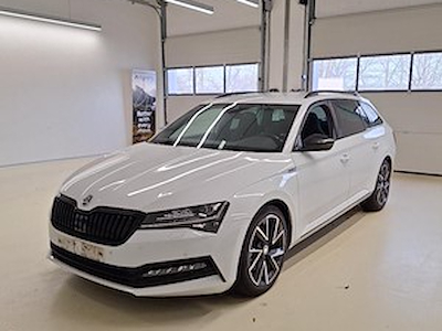 Skoda Superb combi 2.0 tdi sportline 150 CV ACC Front assist; Heated seats; Climatronic 3 zones; Optical park assist