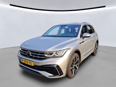 Volkswagen Tiguan 1.4 1.5 TSI 150PK DSG R-LINE WINTER MULTIMEDIA PANO TREKHAAK, 2022